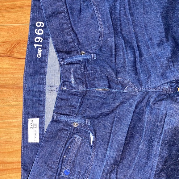 Gap Boot Cut Jeans - Picture 2 of 4